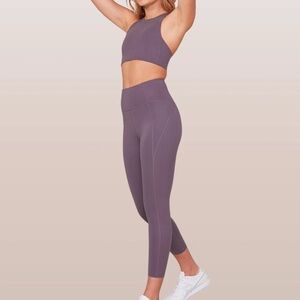 Girlfriend Collective M Dahlia Compressive cropped high-Rise Legging 24”0654